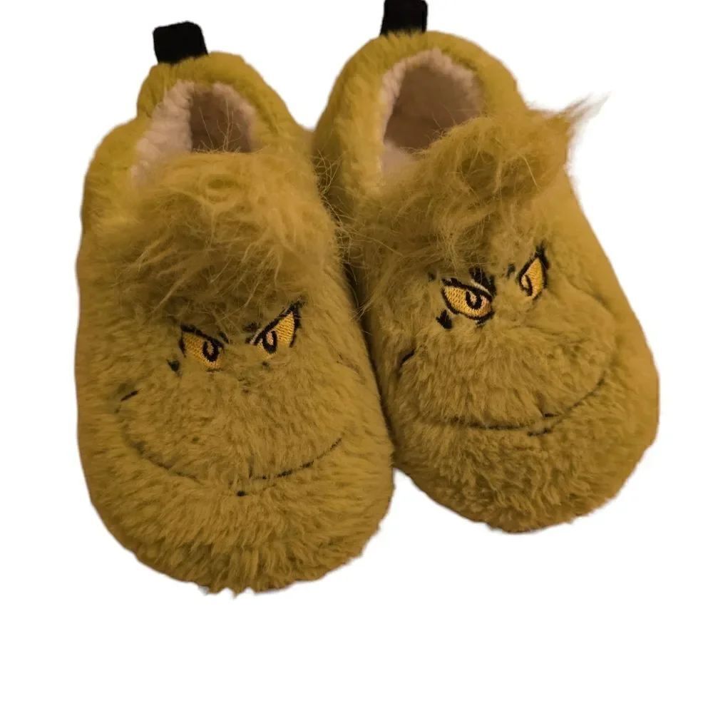 Grinch shoes kids size 13